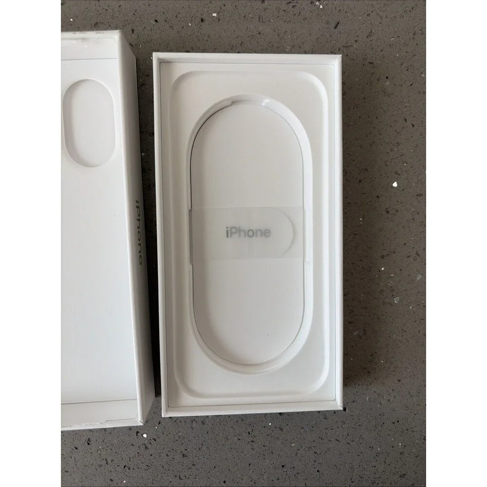 Apple iPhone 17 Sage 256 Gb (No Phone - Box Only)